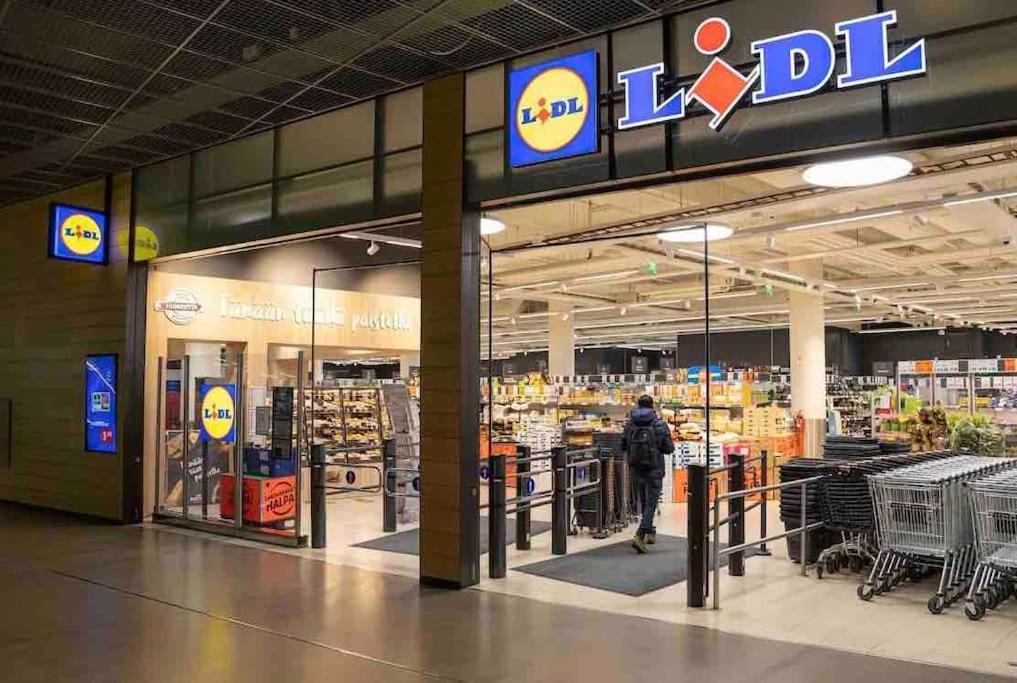 Huoneisto Brand New Modern Built-in Mall Of Tripla *